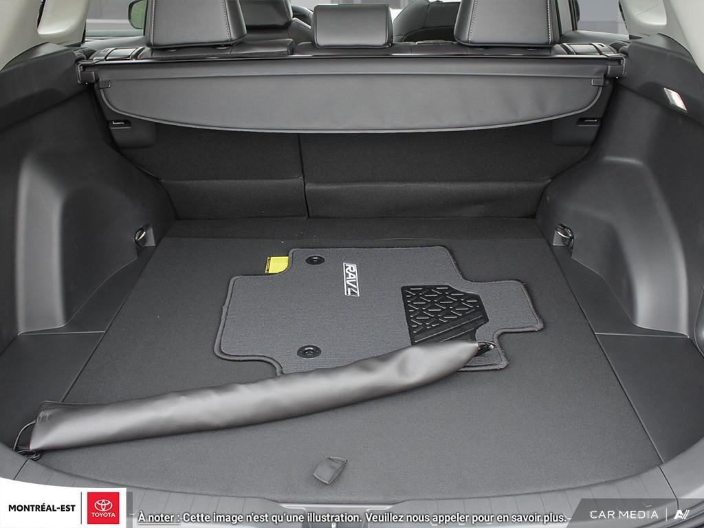 2025 Toyota RAV4 XLE PREMIUM in Charlemagne, Quebec - 7 - w1024h768px