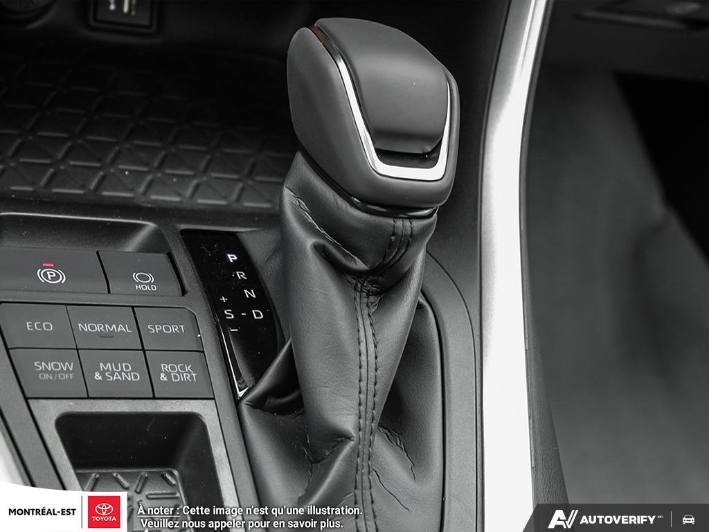 2025 Toyota RAV4 XLE PREMIUM in Charlemagne, Quebec - 14 - w1024h768px