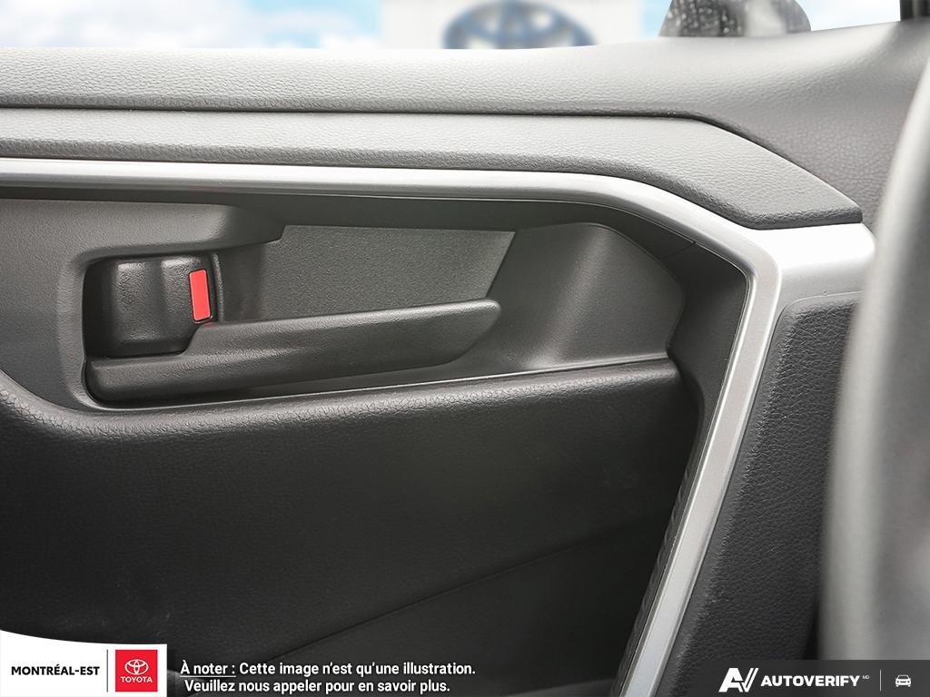 2025 Toyota RAV4 LE in Charlemagne, Quebec - 13 - w1024h768px