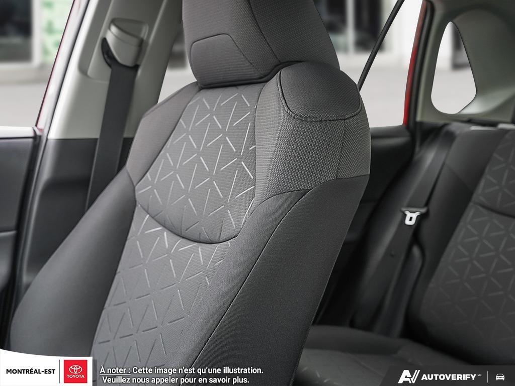 2025 Toyota RAV4 XLE in Charlemagne, Quebec - 16 - w1024h768px