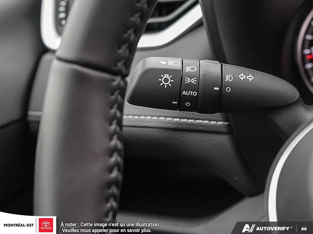 2025 Toyota RAV4 XLE in Charlemagne, Quebec - 20 - w1024h768px