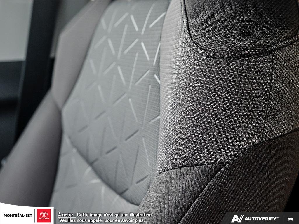 2025 Toyota RAV4 LE in Charlemagne, Quebec - 17 - w1024h768px