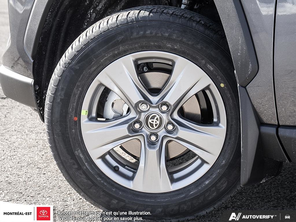 2025 Toyota RAV4 XLE in Charlemagne, Quebec - 8 - w1024h768px