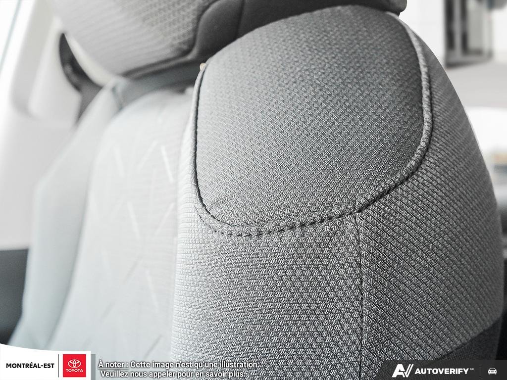 2025 Toyota RAV4 LE in Charlemagne, Quebec - 17 - w1024h768px