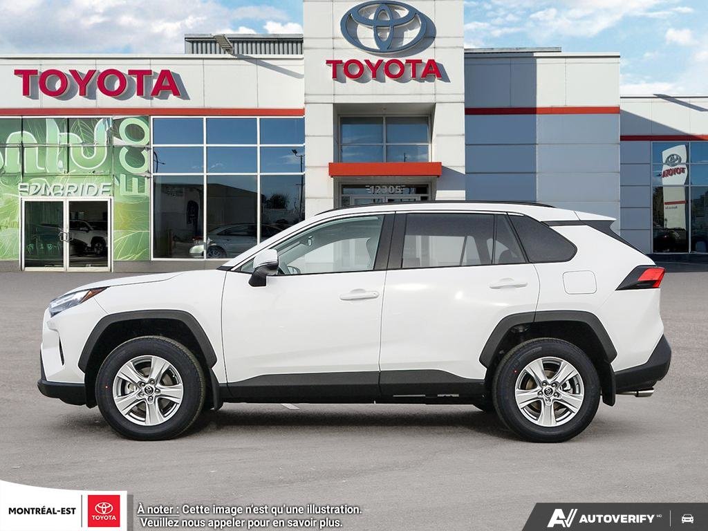2025 Toyota RAV4 XLE in Charlemagne, Quebec - 3 - w1024h768px