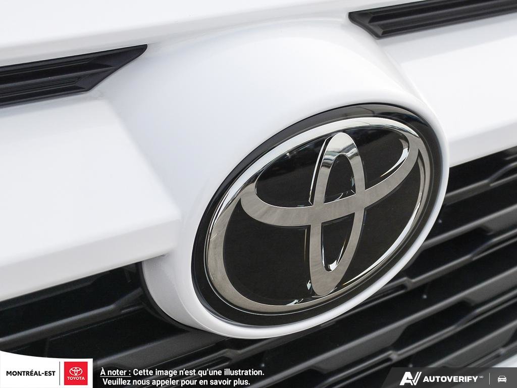 2025 Toyota RAV4 XLE in Charlemagne, Quebec - 9 - w1024h768px