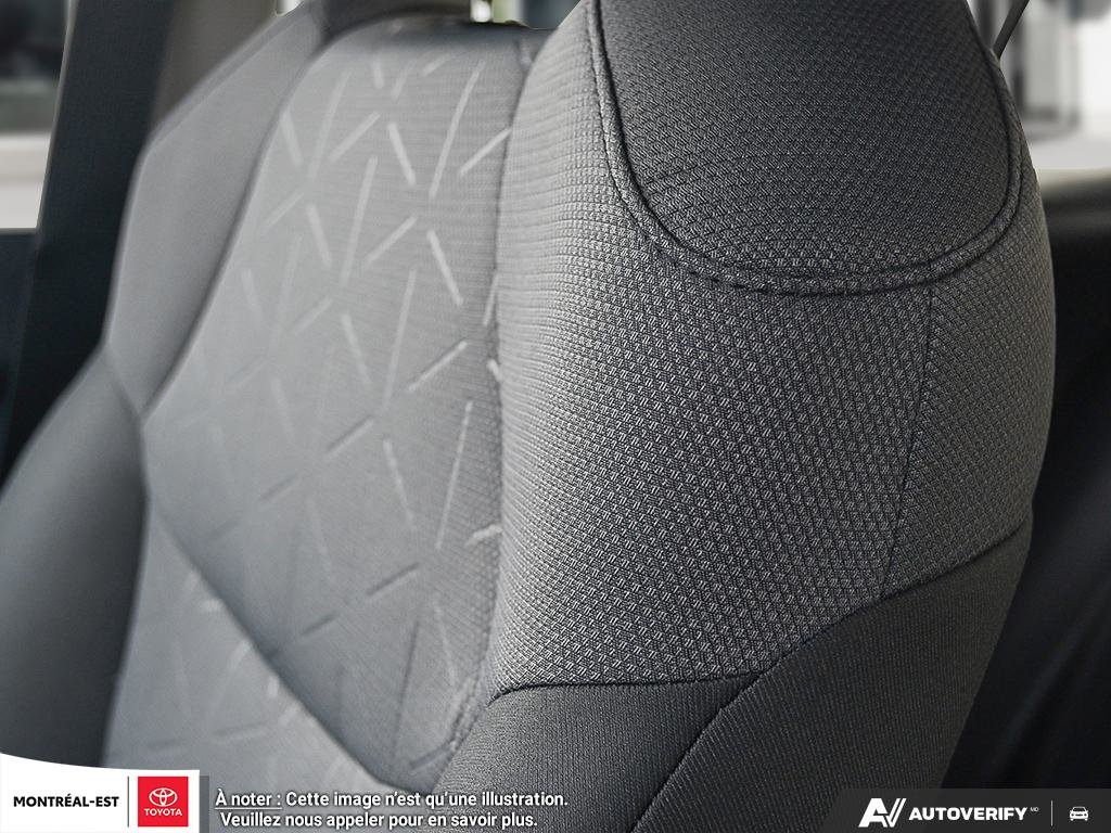 2025 Toyota RAV4 XLE in Charlemagne, Quebec - 16 - w1024h768px