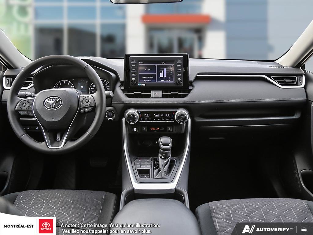 2025 Toyota RAV4 XLE in Charlemagne, Quebec - 18 - w1024h768px