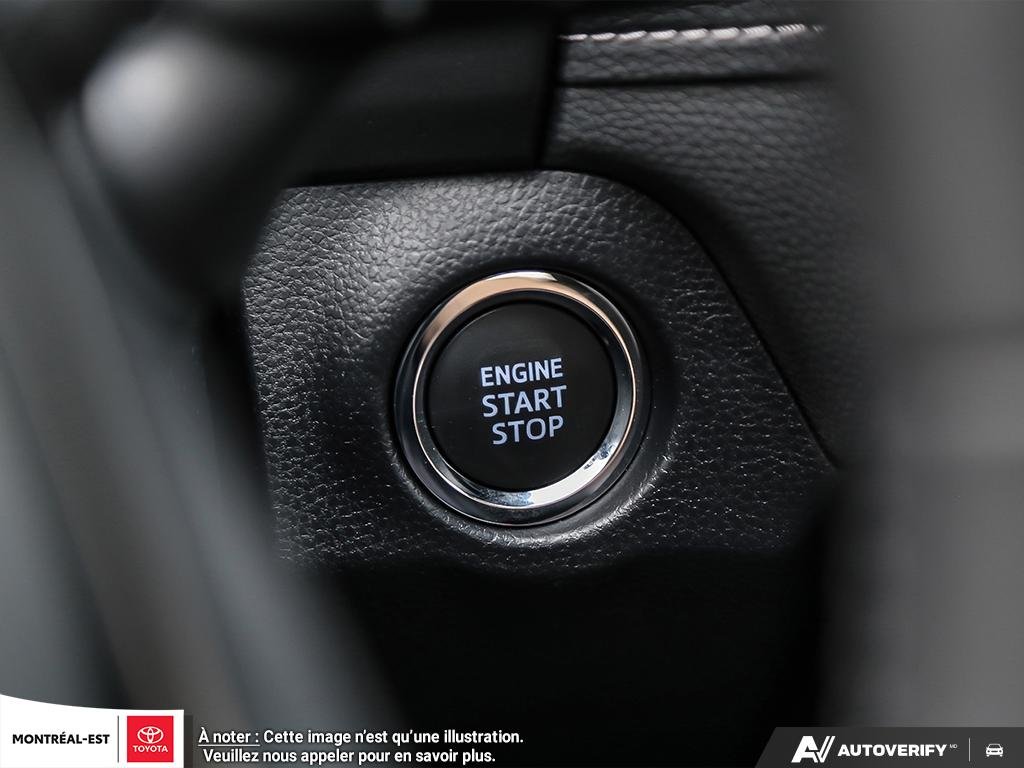 2025 Toyota RAV4 XLE in Charlemagne, Quebec - 22 - w1024h768px