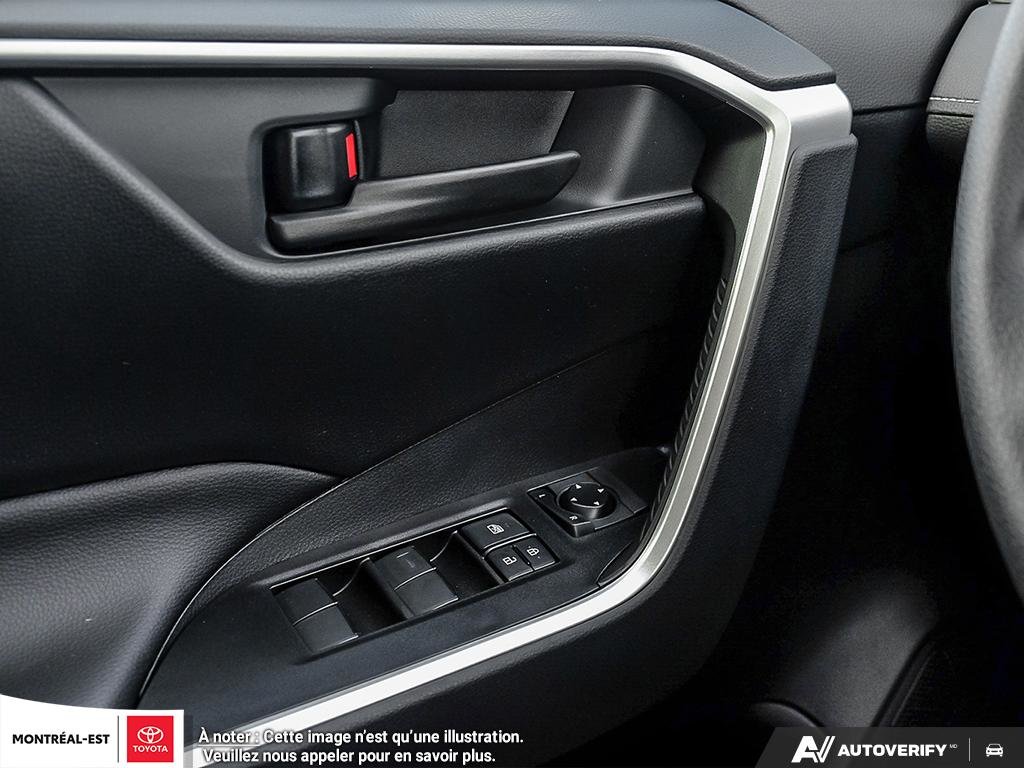 2025 Toyota RAV4 LE in Charlemagne, Quebec - 13 - w1024h768px