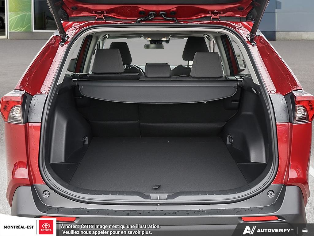 2025 Toyota RAV4 XLE in Charlemagne, Quebec - 7 - w1024h768px