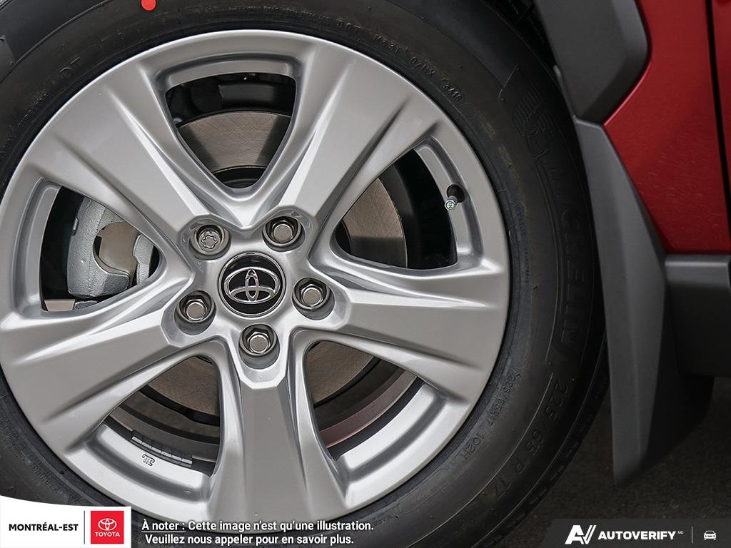 2025 Toyota RAV4 XLE in Charlemagne, Quebec - 8 - w1024h768px