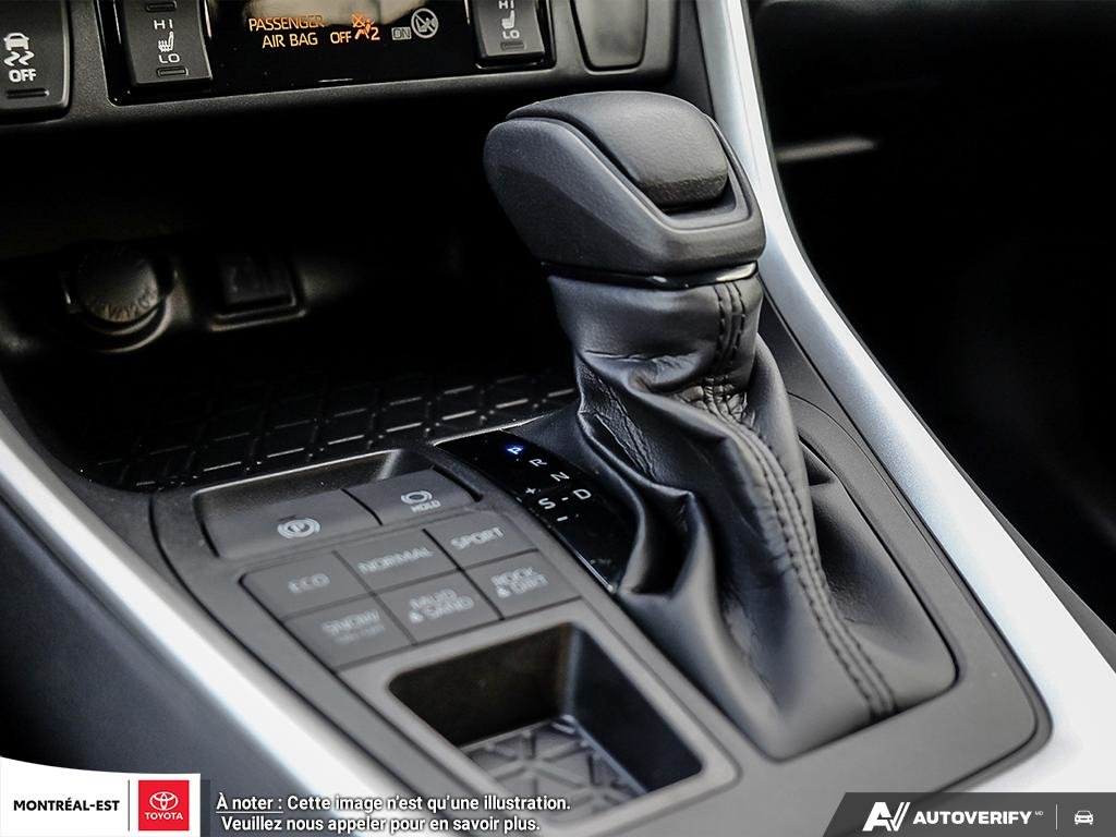 2025 Toyota RAV4 LE in Charlemagne, Quebec - 14 - w1024h768px