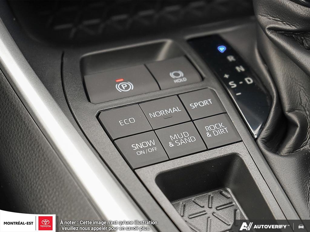 2025 Toyota RAV4 LE in Charlemagne, Quebec - 22 - w1024h768px