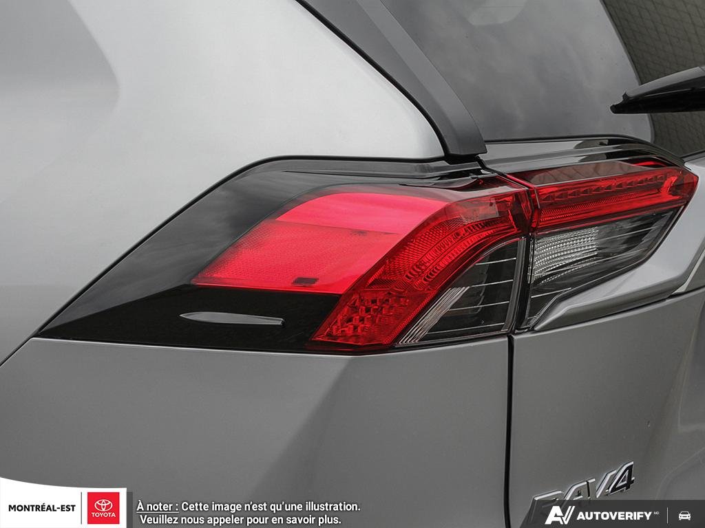 Toyota RAV4 XLE PREMIUM 2025 à Charlemagne, Québec - 10 - w1024h768px