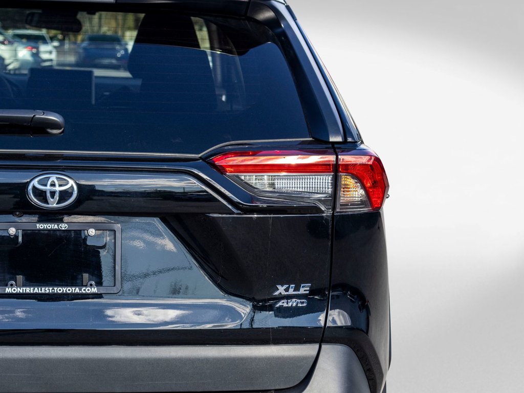 2025 Toyota RAV4 XLE in Charlemagne, Quebec - 36 - w1024h768px