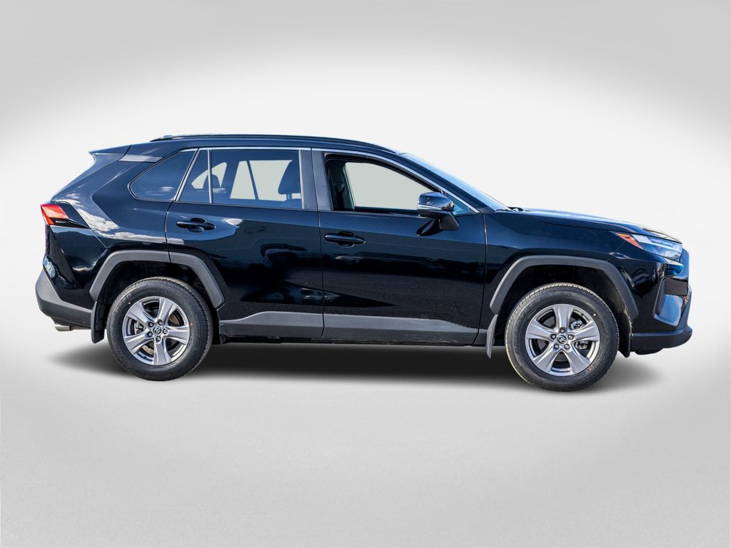 2025 Toyota RAV4 XLE in Charlemagne, Quebec - 7 - w1024h768px