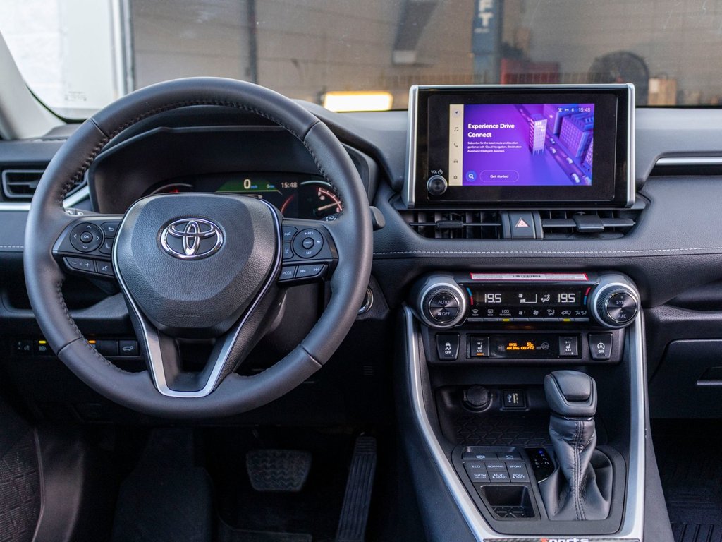 2025 Toyota RAV4 XLE in Charlemagne, Quebec - 9 - w1024h768px