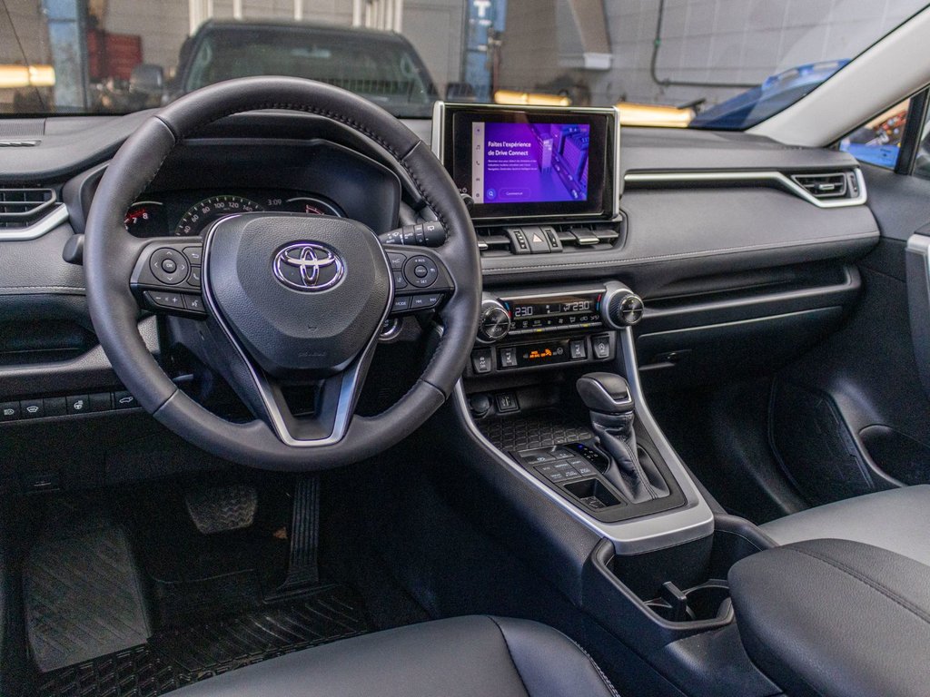 Toyota RAV4 XLE PREMIUM **JAMAIS ACCIDENTÉ+CUIR+TOIT+19PO** 2025 à Saint-Jérôme, Québec - 7 - w1024h768px
