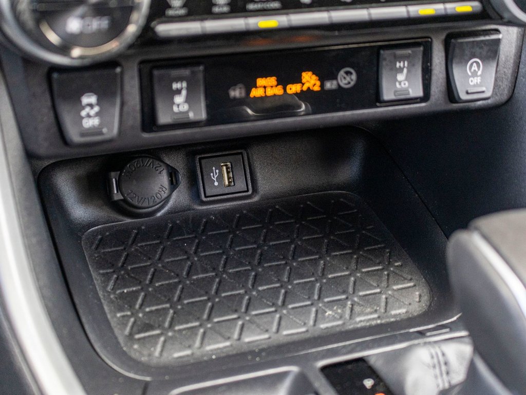Toyota RAV4 XLE PREMIUM **JAMAIS ACCIDENTÉ+CUIR+TOIT+19PO** 2025 à Saint-Jérôme, Québec - 18 - w1024h768px