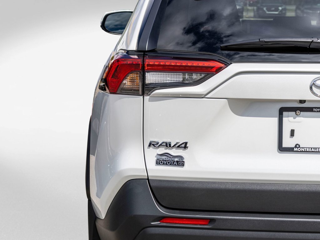 Toyota RAV4 XLE PREMIUM **JAMAIS ACCIDENTÉ+CUIR+TOIT+19PO** 2025 à Saint-Jérôme, Québec - 34 - w1024h768px