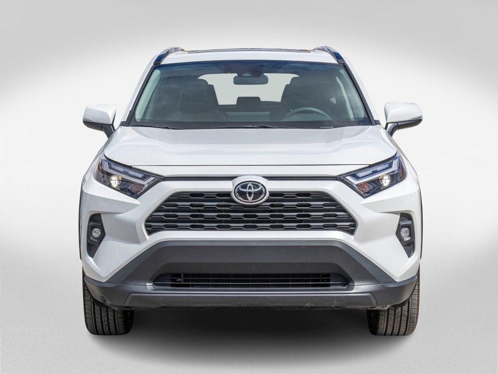 Toyota RAV4 XLE PREMIUM **JAMAIS ACCIDENTÉ+CUIR+TOIT+19PO** 2025 à Saint-Jérôme, Québec - 2 - w1024h768px