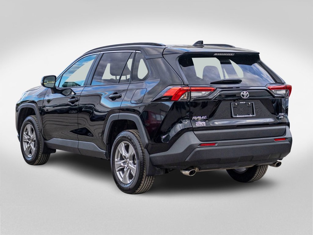 Toyota RAV4 XLE 2025 à Saint-Jérôme, Québec - 4 - w1024h768px