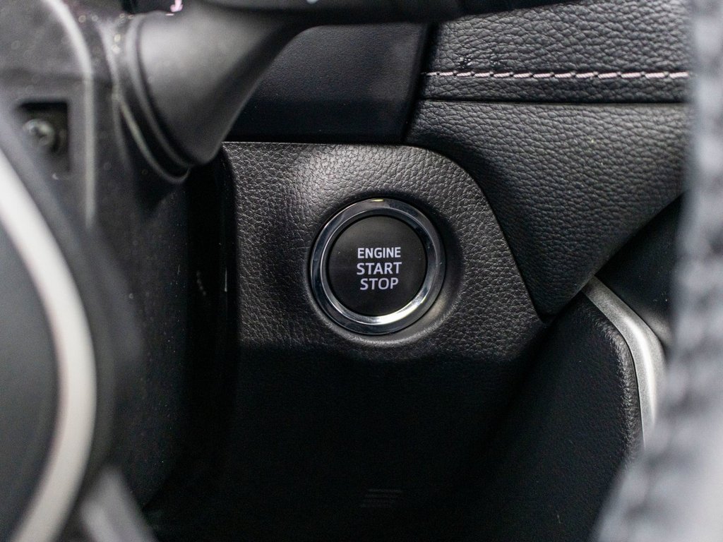 Toyota RAV4 XLE 2025 à Saint-Jérôme, Québec - 21 - w1024h768px
