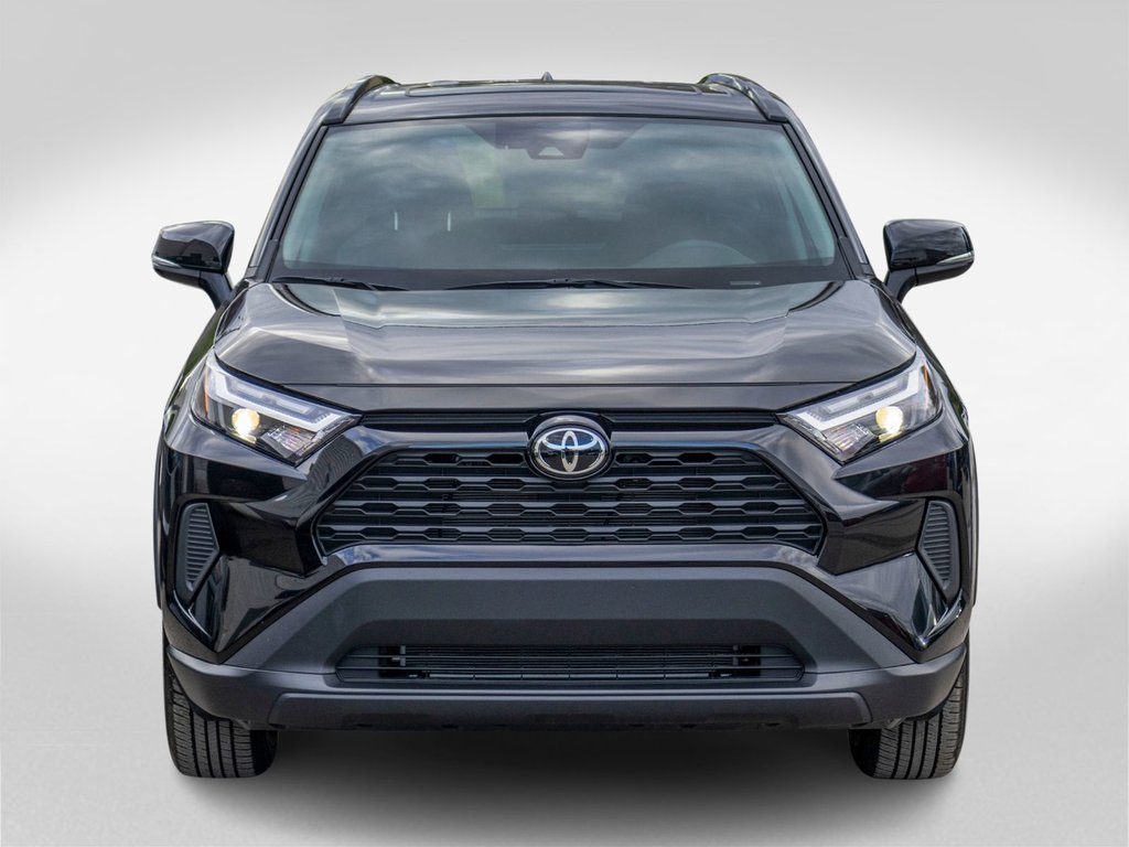 Toyota RAV4 XLE 2025 à Saint-Jérôme, Québec - 2 - w1024h768px