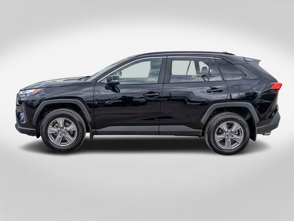Toyota RAV4 XLE 2025 à Saint-Jérôme, Québec - 3 - w1024h768px