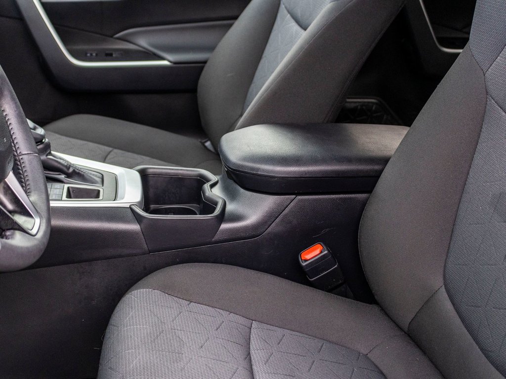Toyota RAV4 XLE 2025 à Saint-Jérôme, Québec - 27 - w1024h768px