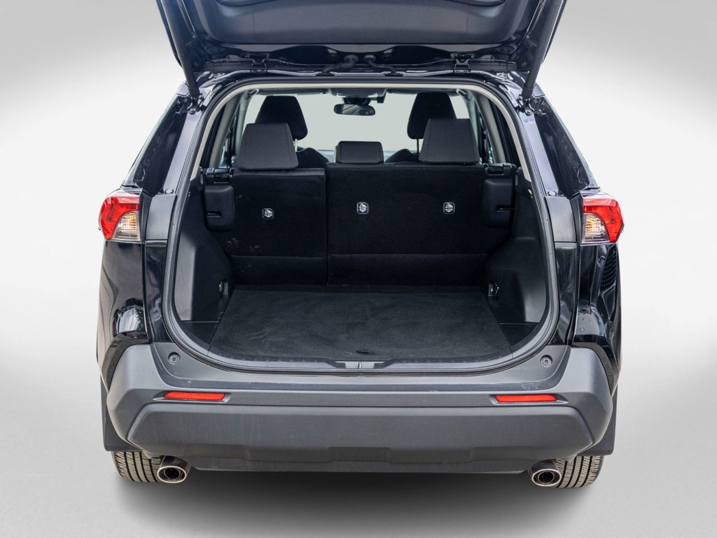 Toyota RAV4 XLE 2025 à Saint-Jérôme, Québec - 32 - w1024h768px