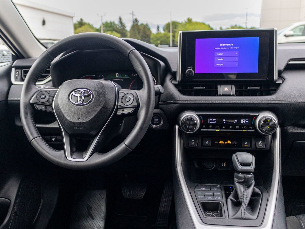 Toyota RAV4 XLE 2025 à Saint-Jérôme, Québec - 7 - w1024h768px