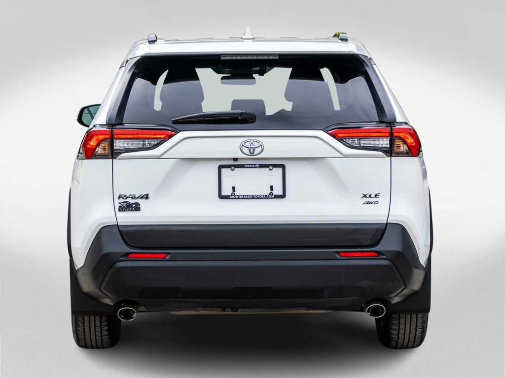 Toyota RAV4 XLE AWD **JAMAIS ACCIDENTÉ+TOIT+CARPLAY+MAG** 2025 à Charlemagne, Québec - 5 - w1024h768px