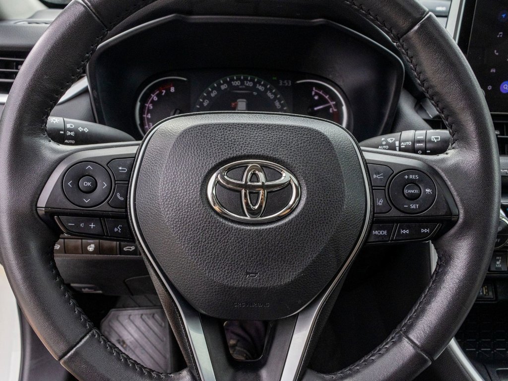 Toyota RAV4 XLE AWD **JAMAIS ACCIDENTÉ+TOIT+CARPLAY+MAG** 2025 à Charlemagne, Québec - 10 - w1024h768px