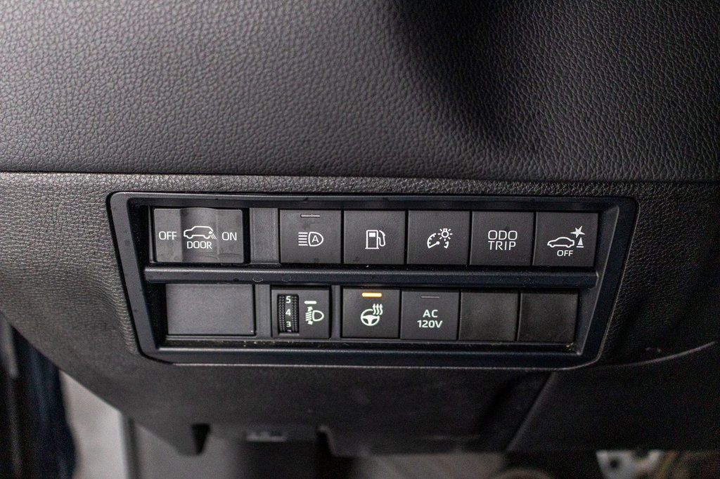 Toyota Sequoia  2025 à Saint-Jérôme, Québec - 22 - w1024h768px