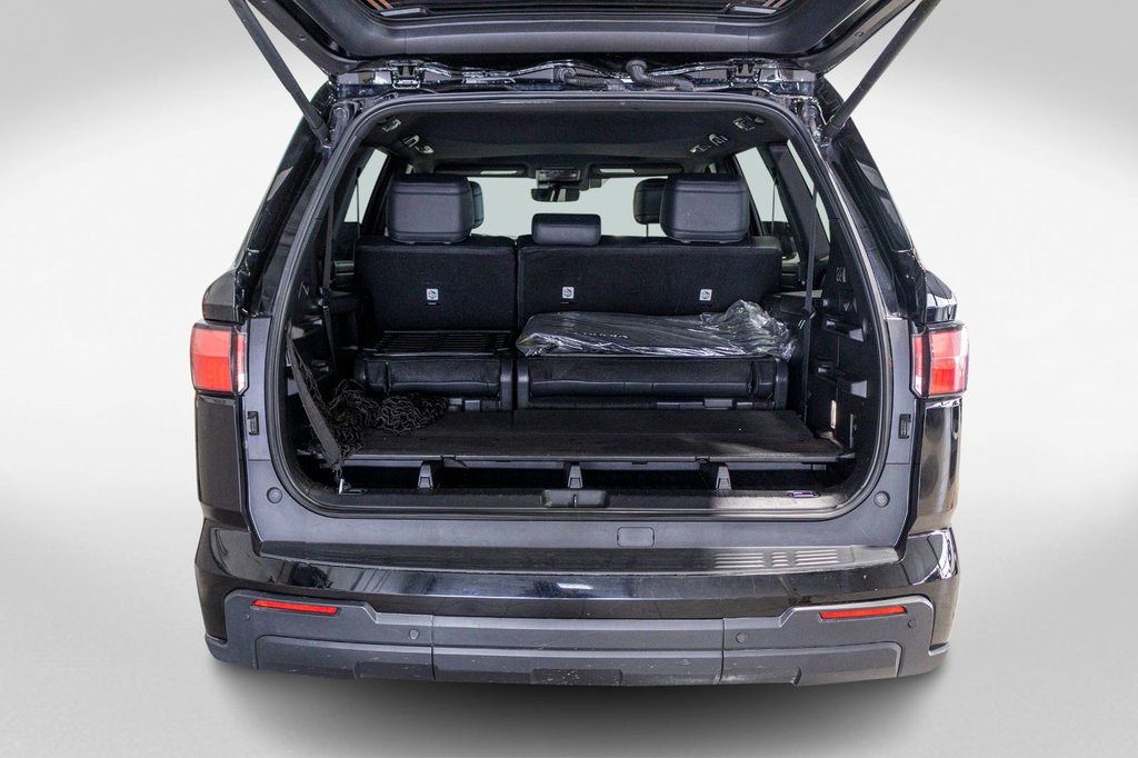 Toyota Sequoia  2025 à Saint-Jérôme, Québec - 32 - w1024h768px