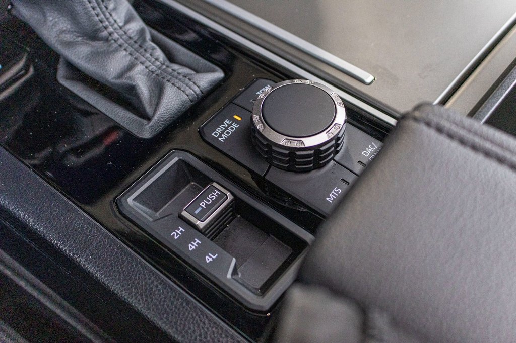 Toyota Sequoia  2025 à Saint-Jérôme, Québec - 16 - w1024h768px