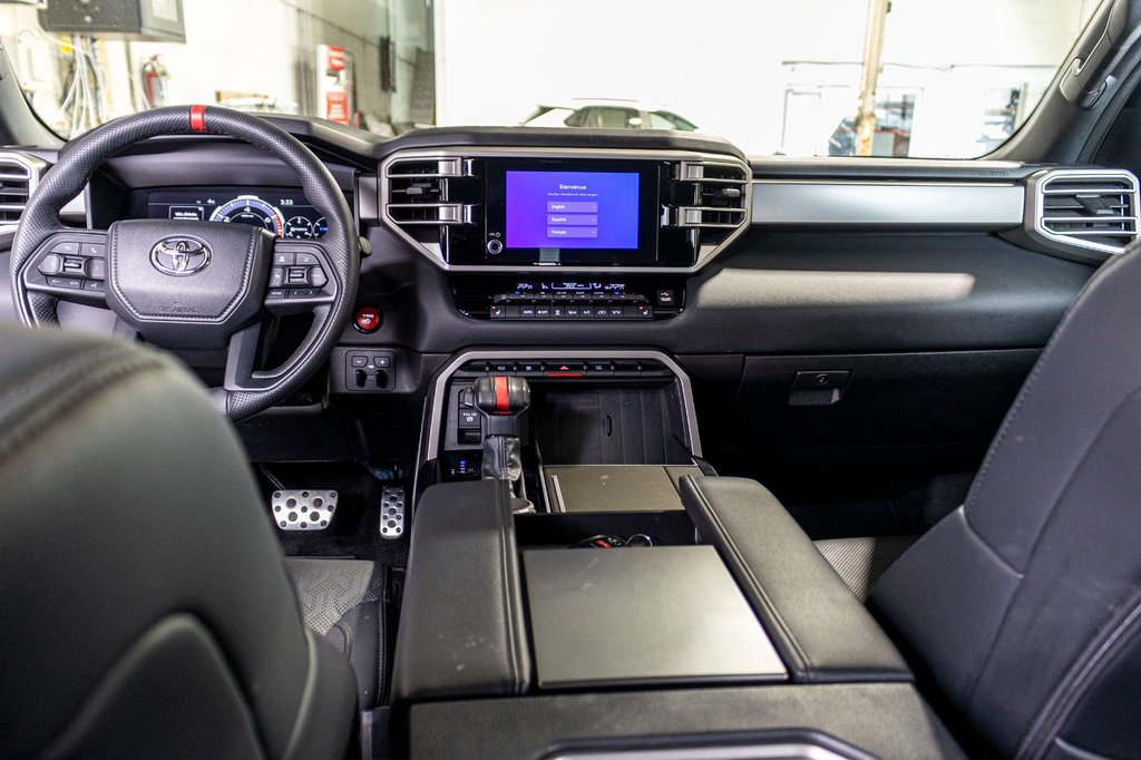 Toyota Sequoia  2025 à Saint-Jérôme, Québec - 23 - w1024h768px