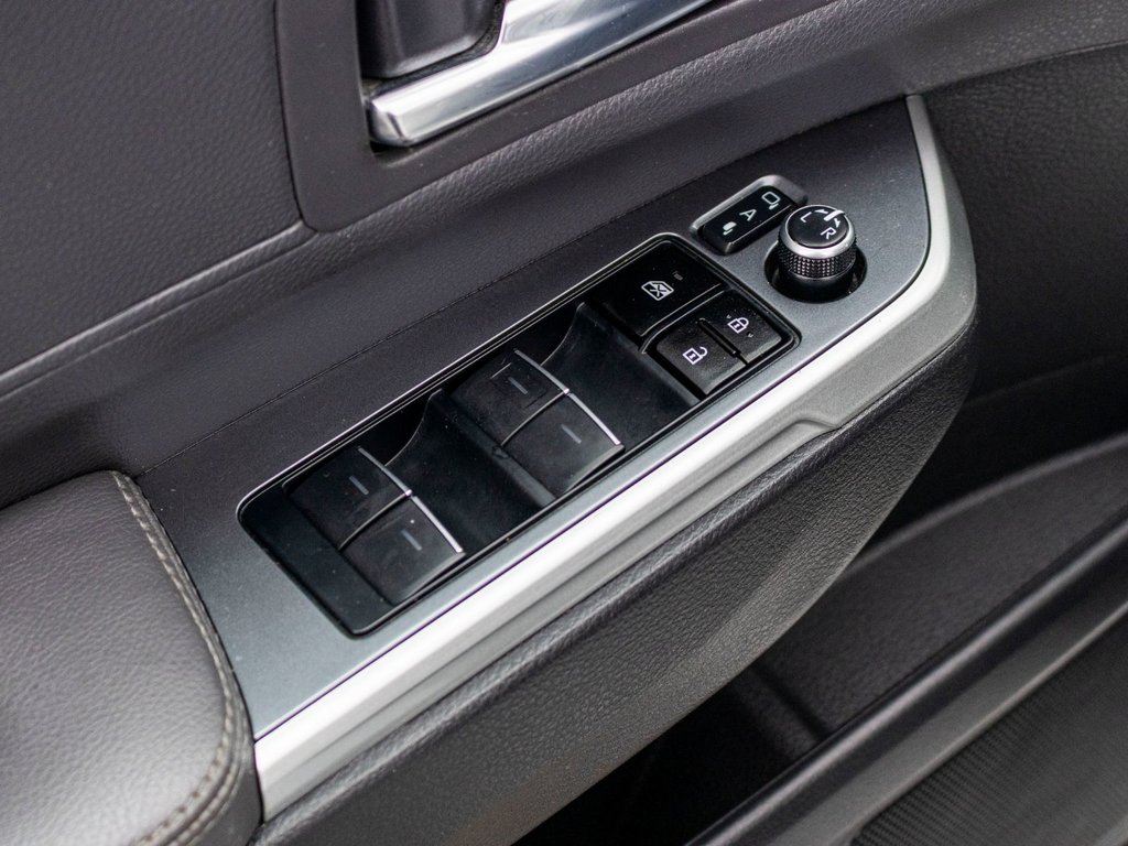2023 Toyota Sienna hybride XSE AWD **25E ANNIVERSAIRE** in Charlemagne, Quebec - 31 - w1024h768px