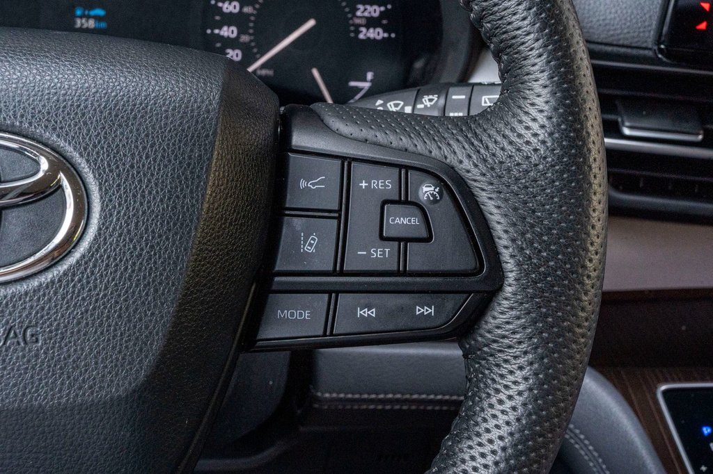 2023 Toyota Sienna hybride LE **JAMAIS ACCIDENTÉ+8 PASSAGERS+CAMÉRA+CARPLAY** in Charlemagne, Quebec - 11 - w1024h768px