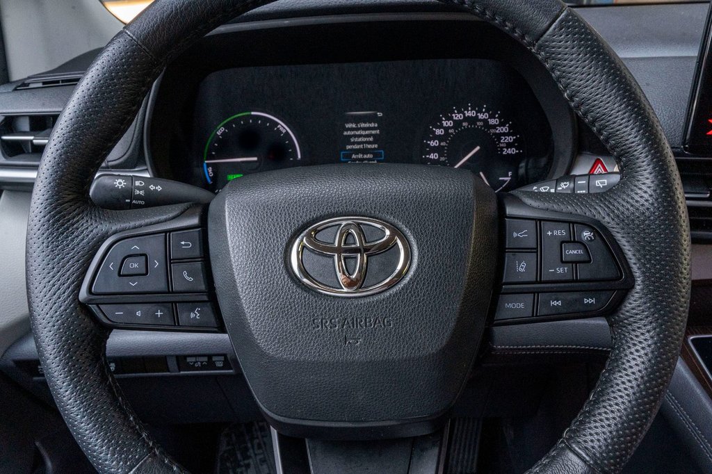 2023 Toyota Sienna hybride LE **JAMAIS ACCIDENTÉ+8 PASSAGERS+CAMÉRA+CARPLAY** in Charlemagne, Quebec - 9 - w1024h768px