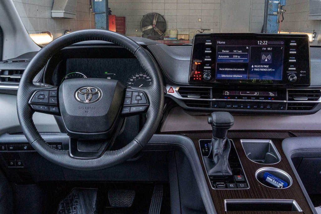 2023 Toyota Sienna hybride LE **JAMAIS ACCIDENTÉ+8 PASSAGERS+CAMÉRA+CARPLAY** in Charlemagne, Quebec - 7 - w1024h768px