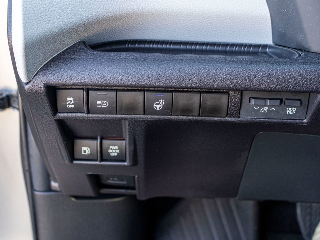 Toyota Sienna hybride LE AWD **JAMAIS ACCIDENTÉ+CARPLAY+CAMÉRA** 2025 à Saint-Jérôme, Québec - 23 - w1024h768px