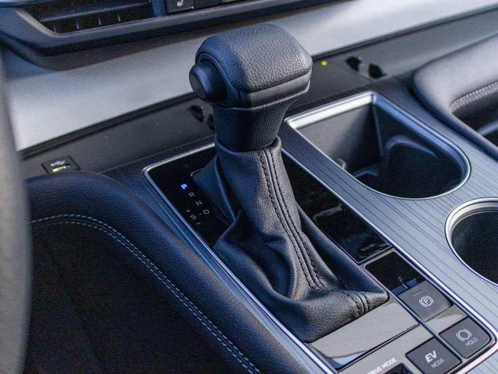 Toyota Sienna hybride LE AWD **JAMAIS ACCIDENTÉ+CARPLAY+CAMÉRA** 2025 à Saint-Jérôme, Québec - 15 - w1024h768px