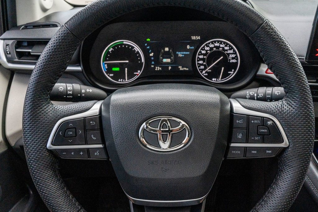 2024 Toyota Sienna Hybrid LIMITED **JAMAIS ACCIDENTÉ+CUIR+TOIT+CAMÉRA** in Charlemagne, Quebec - 8 - w1024h768px