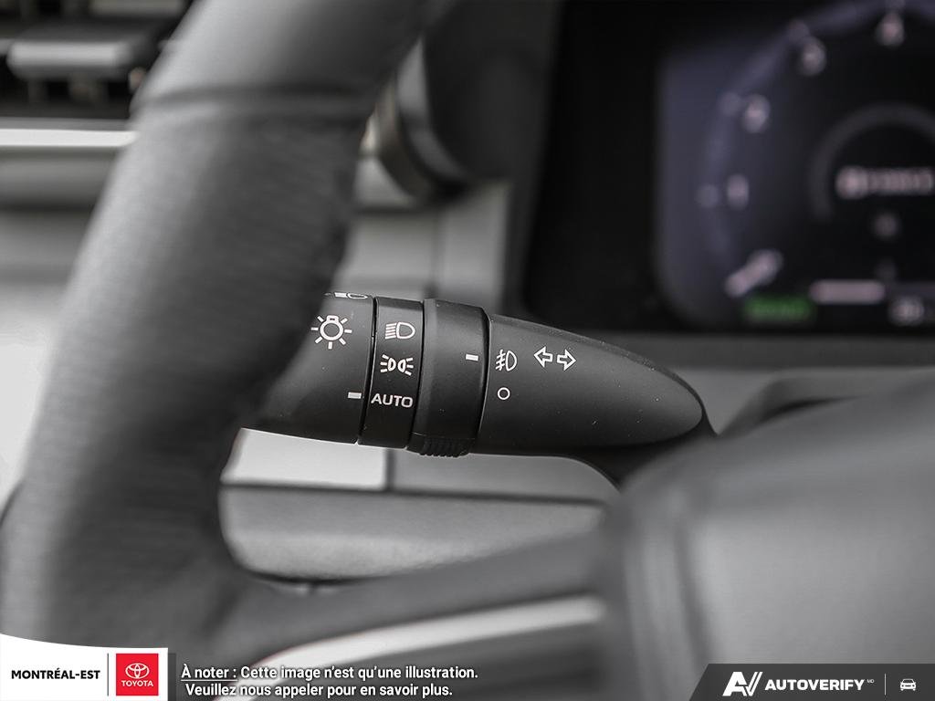 2025 Toyota Tacoma Hybrid Trailhunter in Charlemagne, Quebec - 25 - w1024h768px