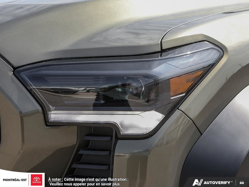 2025 Toyota Tacoma Hybrid Trailhunter in Charlemagne, Quebec - 10 - w1024h768px