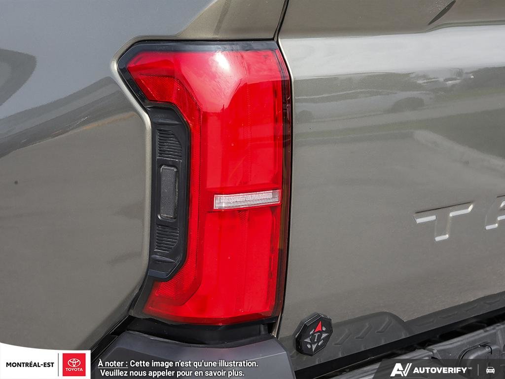 2025 Toyota Tacoma Hybrid Trailhunter in Charlemagne, Quebec - 11 - w1024h768px