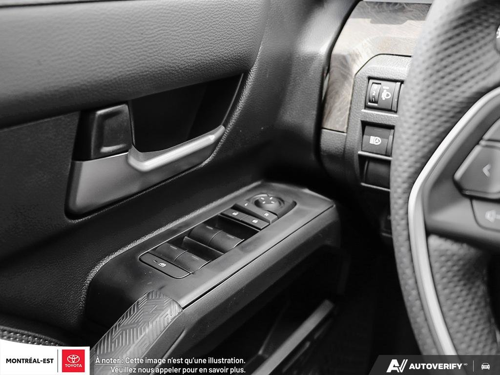 2026 Toyota Tacoma Hybrid Limited in Charlemagne, Quebec - 16 - w1024h768px